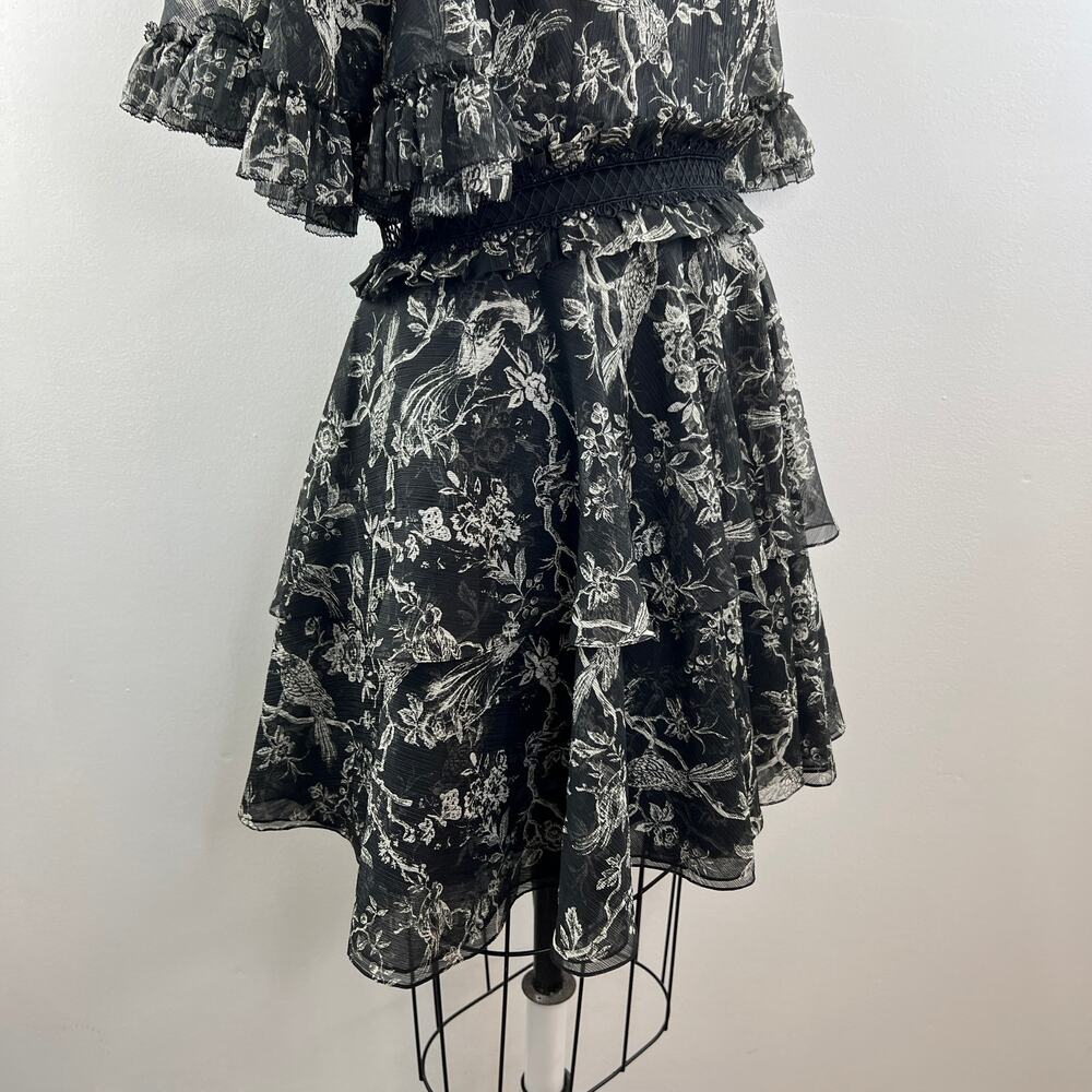 Sachin & Babi Black White Print V-Neck Short Sleeve Tiered Skirt Dress Size 10 - Picture 6 of 9